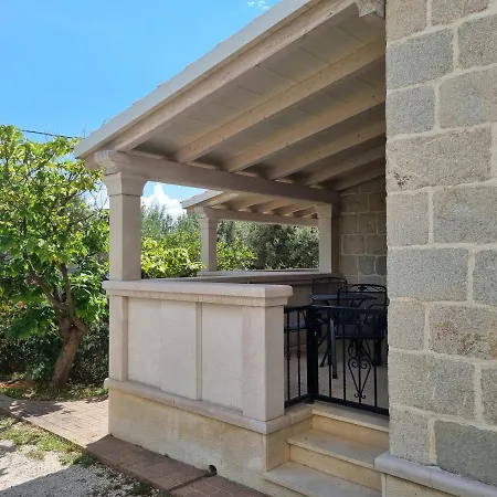 Apartament Iskra