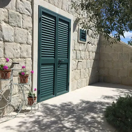 Iskra Apartament