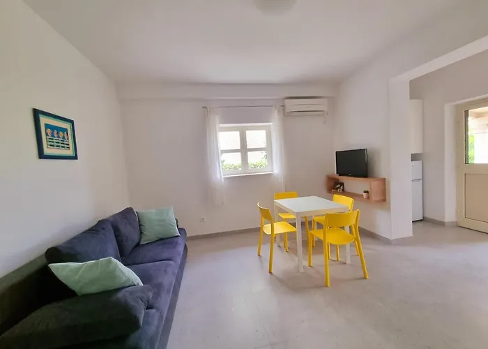 Iskra Apartman