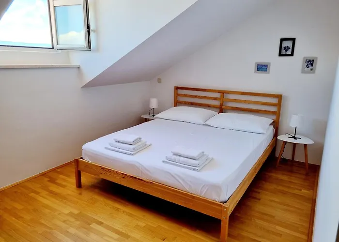 Iskra Apartman