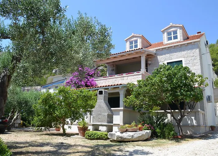 Iskra Apartman