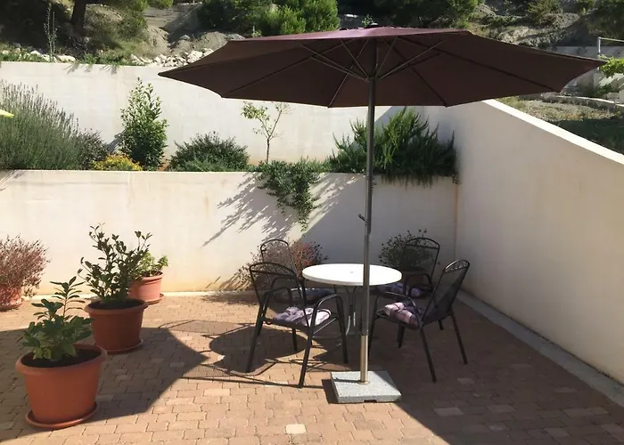 Apartman Iskra *