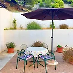 Iskra Apartman