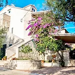 Apartman Iskra *