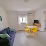 Iskra Apartman