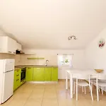 Apartman Iskra *