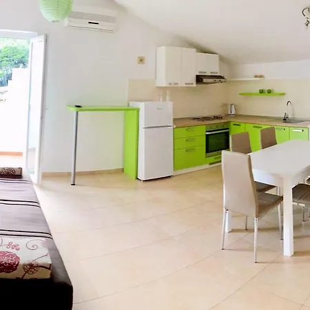 Apartman Iskra *