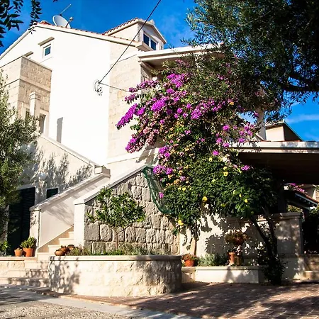 Apartment Iskra